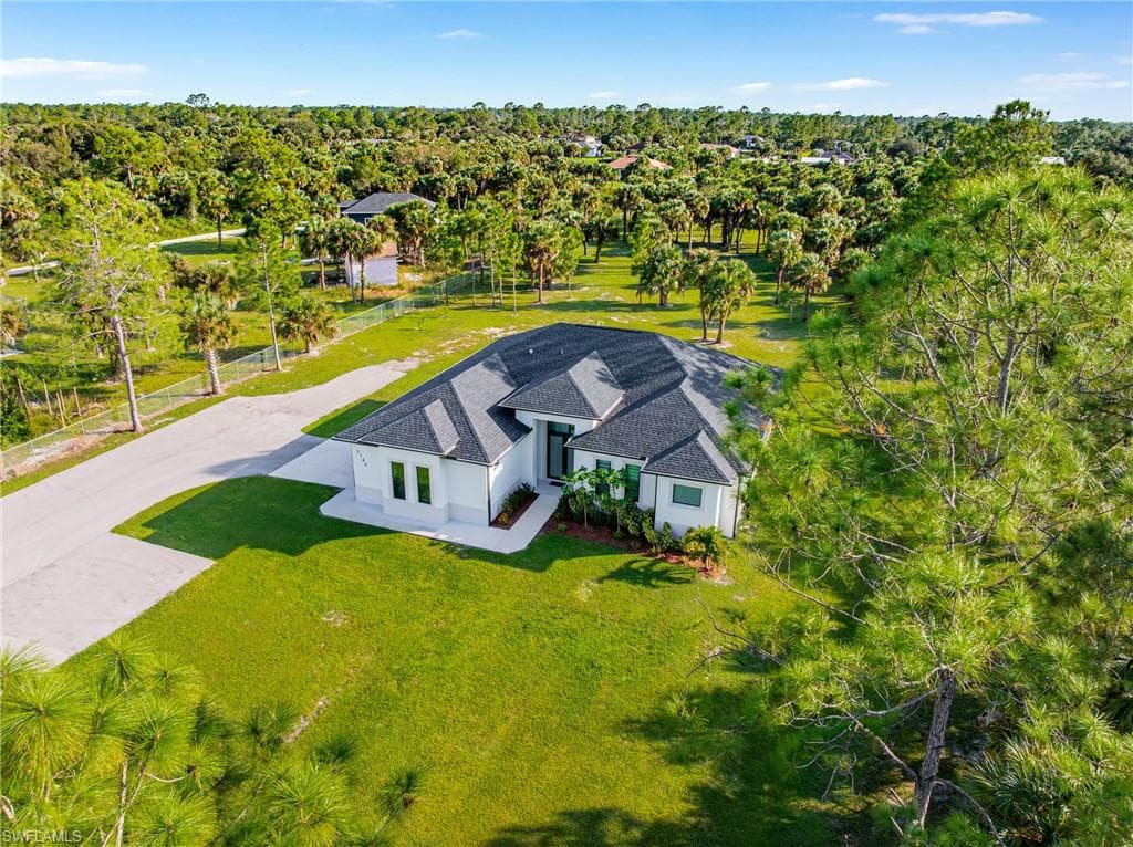 2780 16th Ave SE, Naples, FL 34117-41