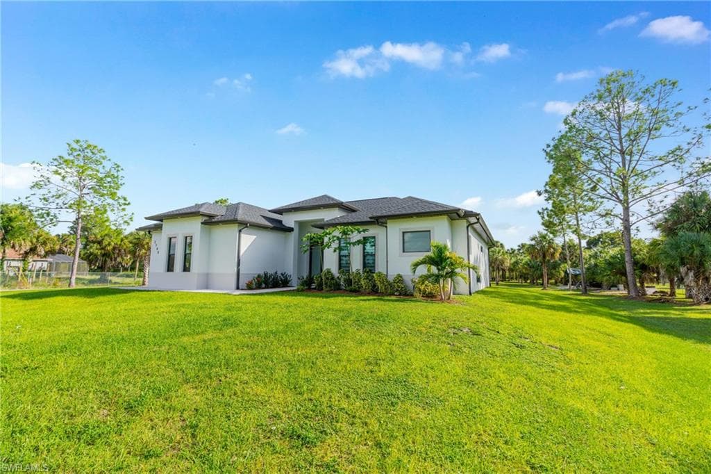 2780 16th Ave SE, Naples, FL 34117-4