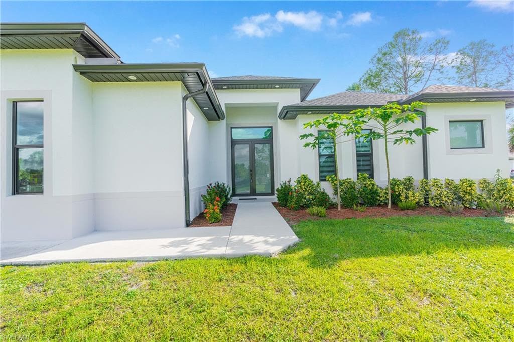 2780 16th Ave SE, Naples, FL 34117-5