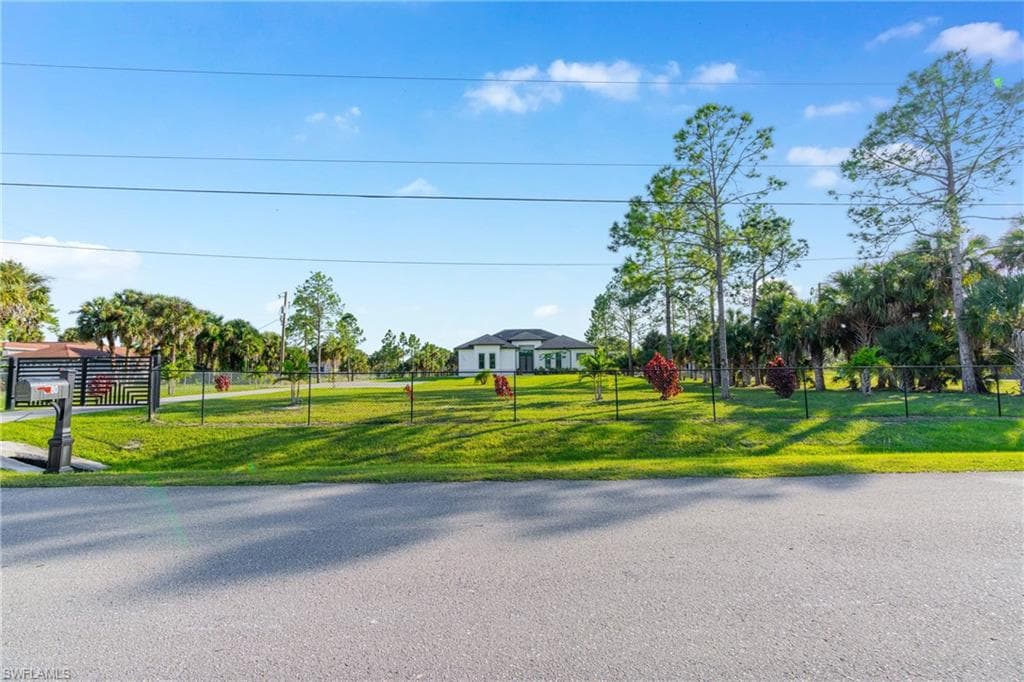 2780 16th Ave SE, Naples, FL 34117-6