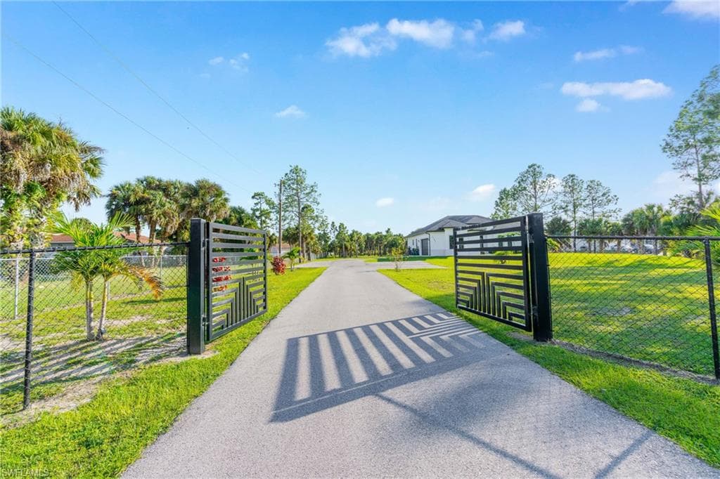 2780 16th Ave SE, Naples, FL 34117-7