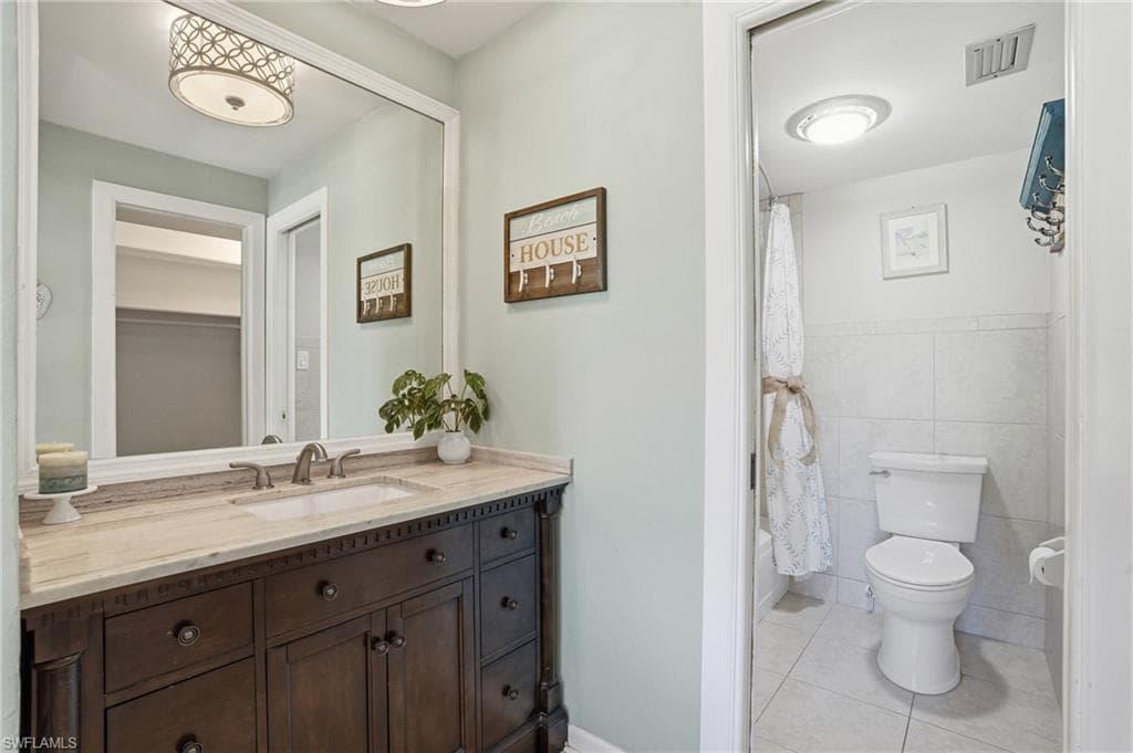 788 Park Shore Dr H14, Naples, FL 34103-18