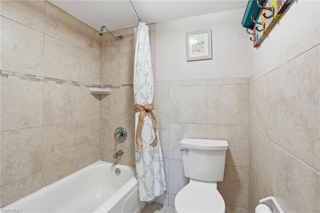 788 Park Shore Dr H14, Naples, FL 34103-19