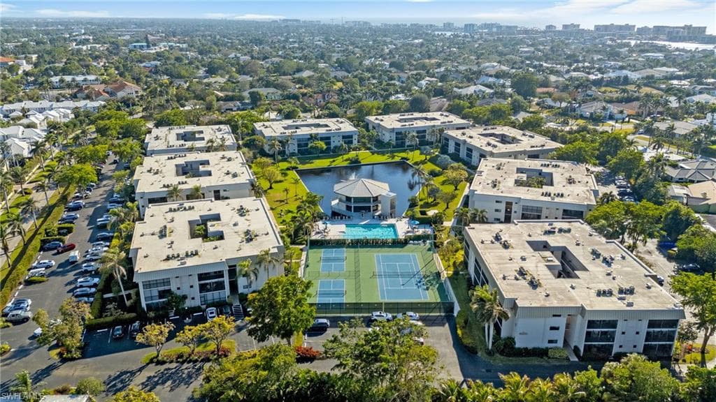 788 Park Shore Dr H14, Naples, FL 34103-30