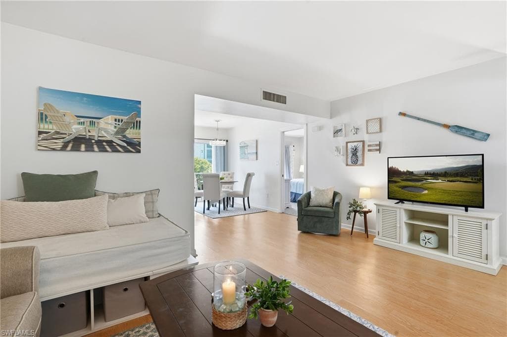 788 Park Shore Dr H14, Naples, FL 34103-3