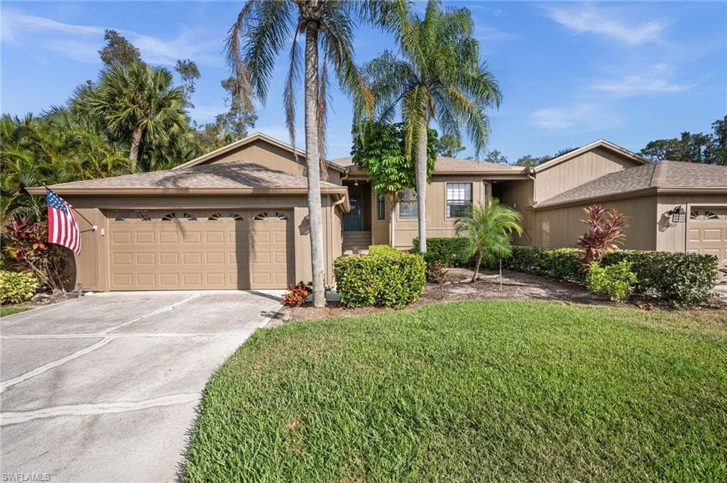 17611 Marco Island Ln, Fort Myers, FL 33908-1