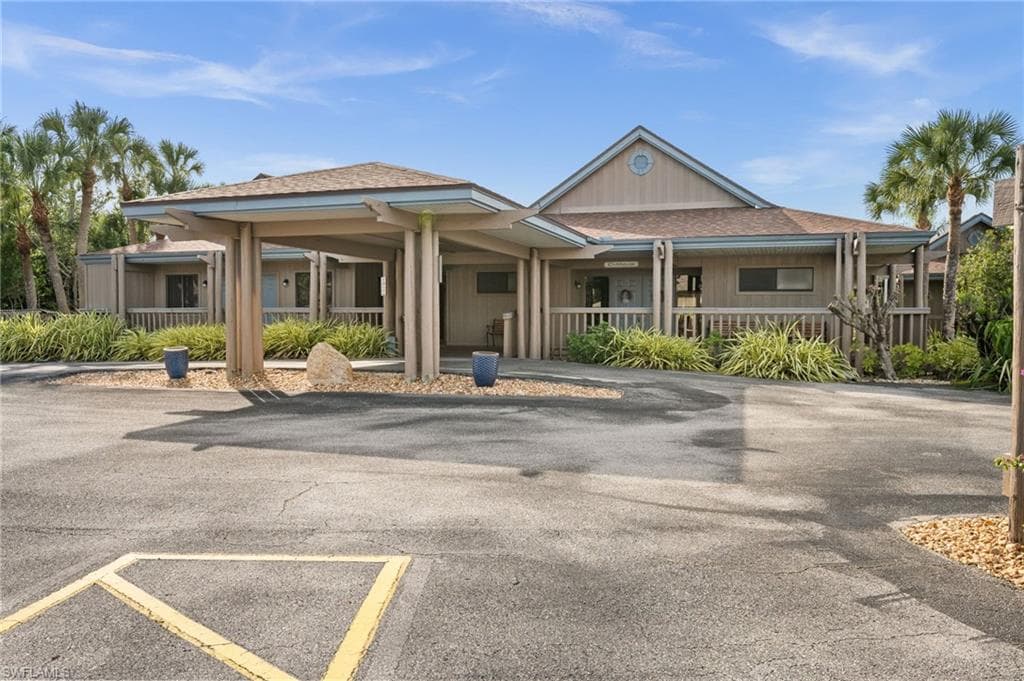 17611 Marco Island Ln, Fort Myers, FL 33908-31