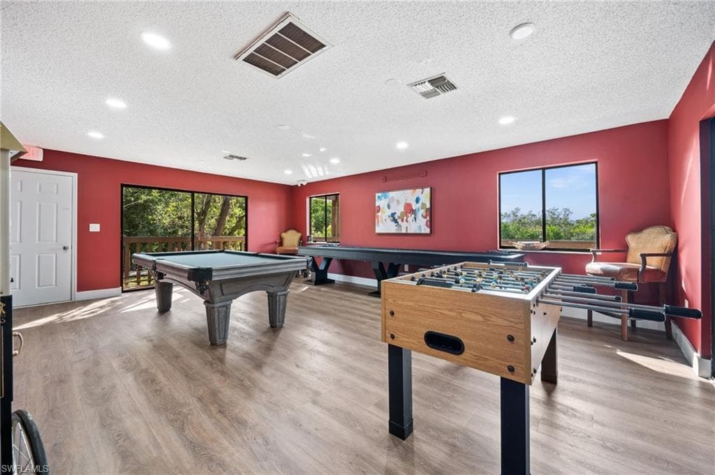 17611 Marco Island Ln, Fort Myers, FL 33908-33