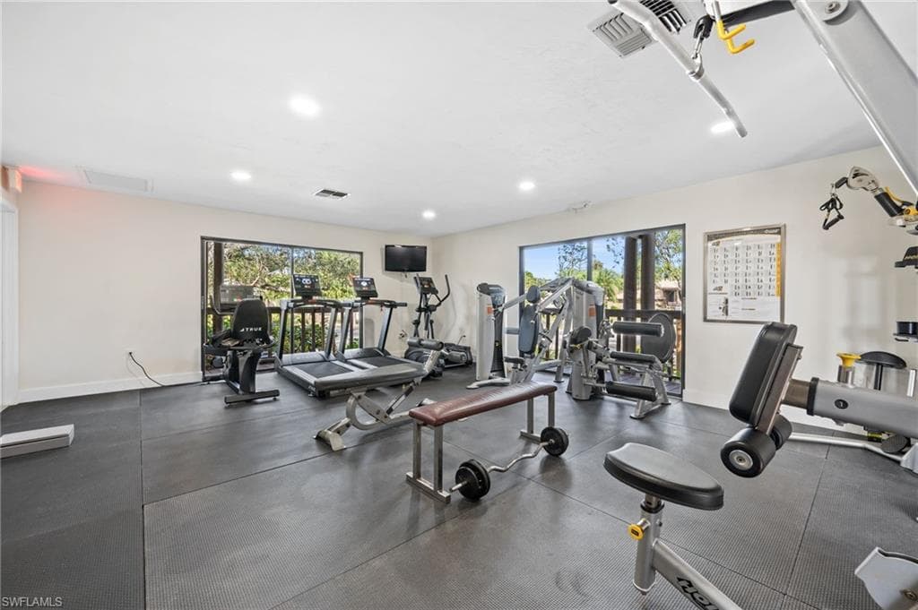 17611 Marco Island Ln, Fort Myers, FL 33908-36