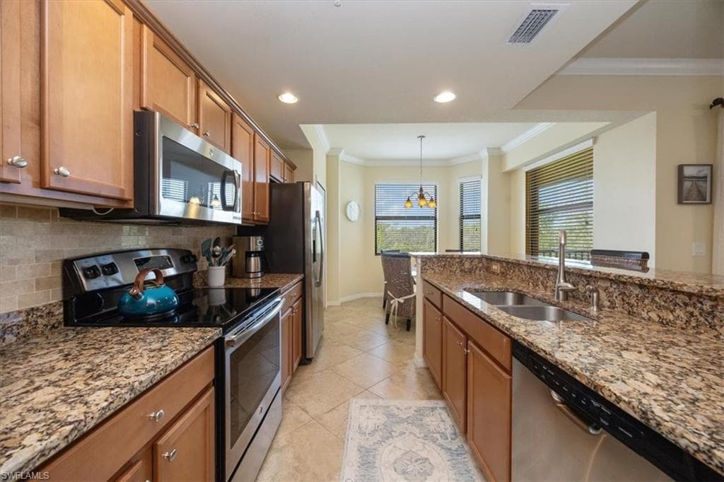 9731 Acqua Ct 537, Naples, FL 34113-6