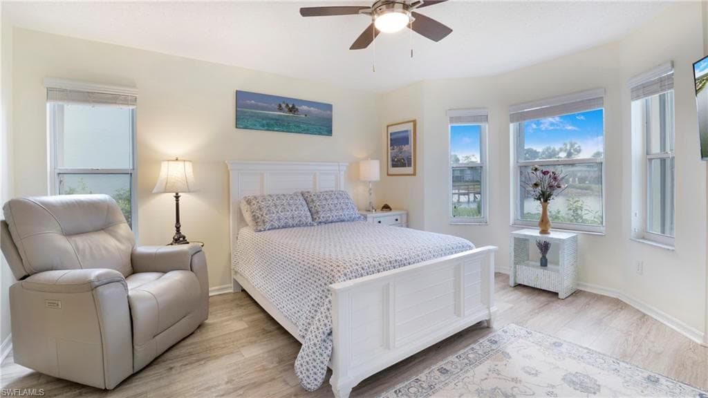 905 New Waterford Dr 101, Naples, FL 34104-10