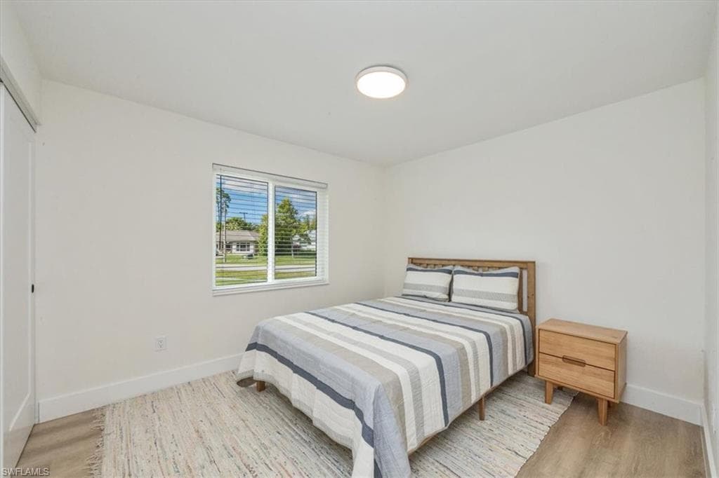 3560 Corana Way, Naples, FL 34105-17