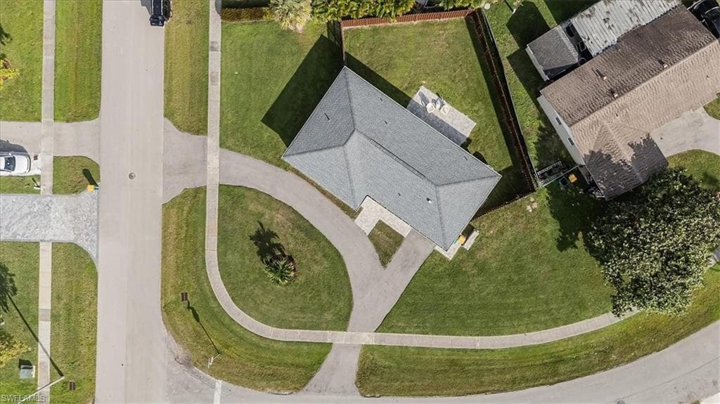 3560 Corana Way, Naples, FL 34105-24