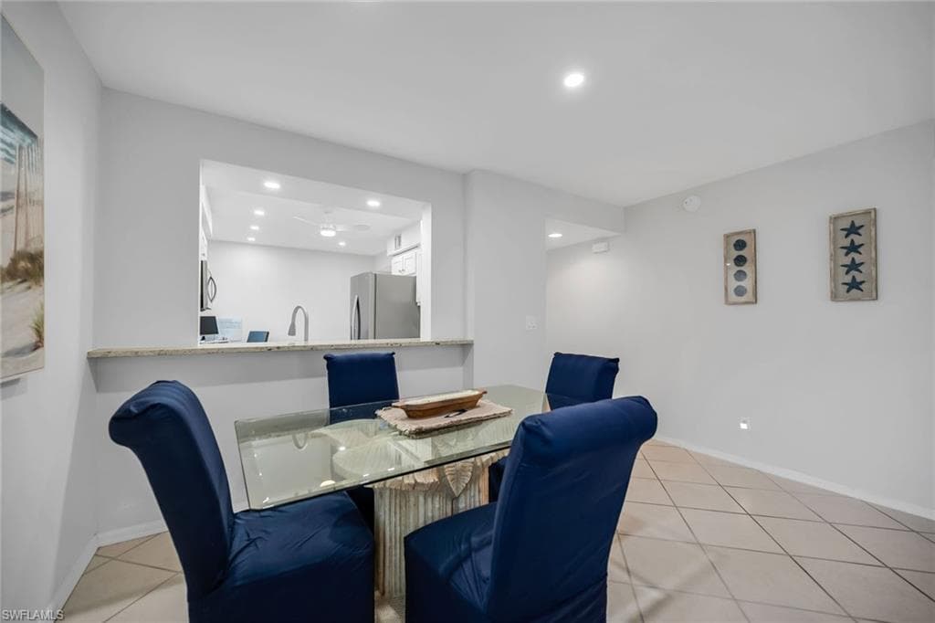 228 Fox Glen Dr 3204, Naples, FL 34104-12