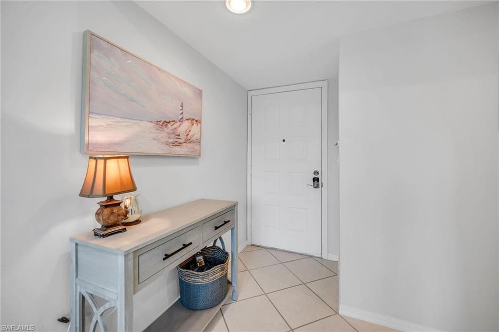 228 Fox Glen Dr 3204, Naples, FL 34104-23