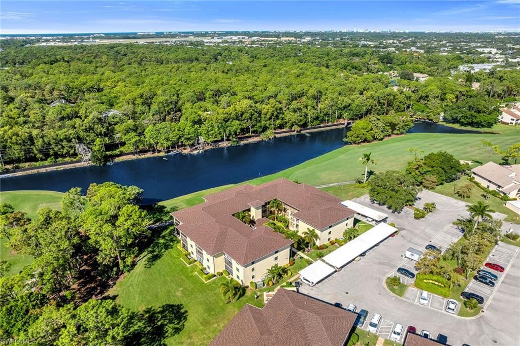 228 Fox Glen Dr 3204, Naples, FL 34104-36