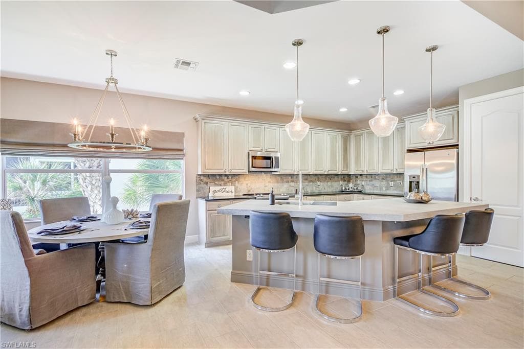 28468 Altessa Way 202, Bonita Springs, FL 34135-9