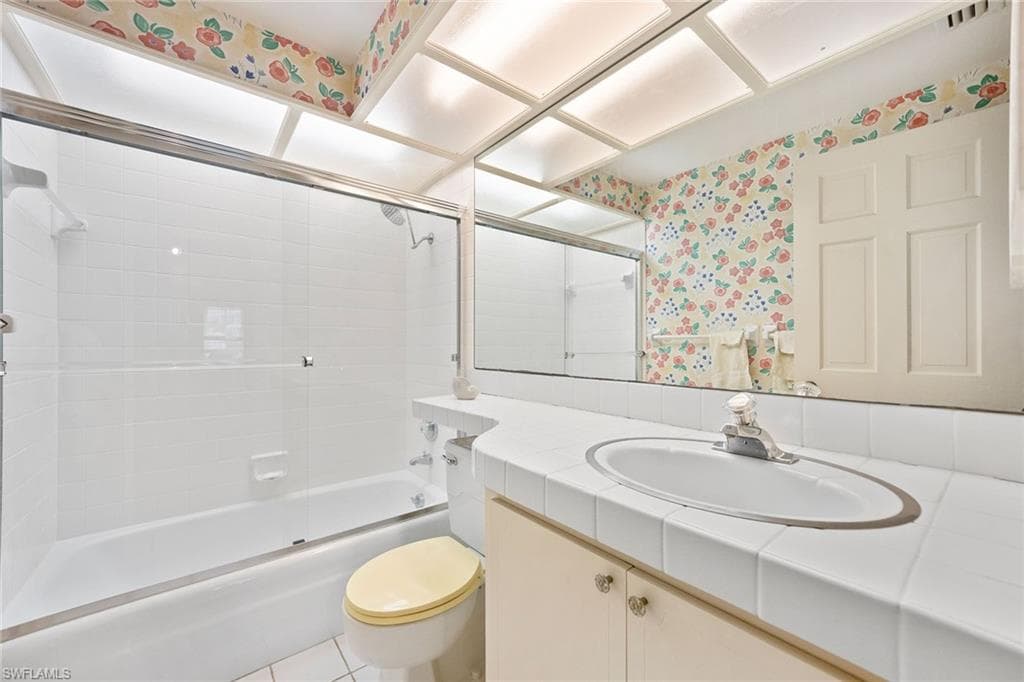 2885 Gulf Shore Blvd N 304, Naples, FL 34103-12