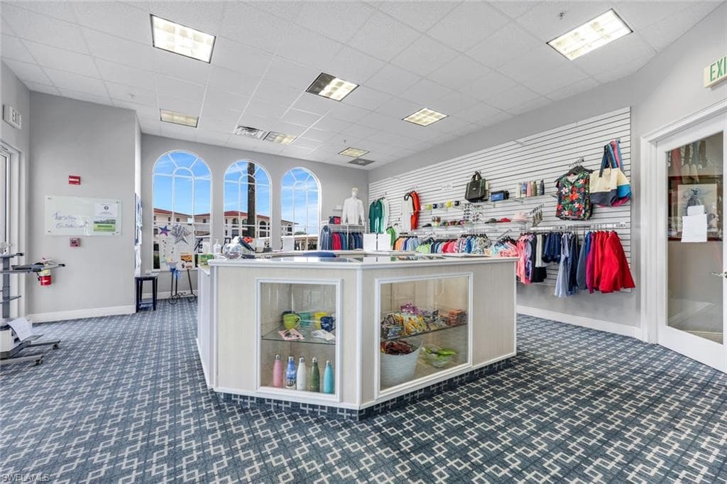 37 High Point Cir E 109, Naples, FL 34103-31