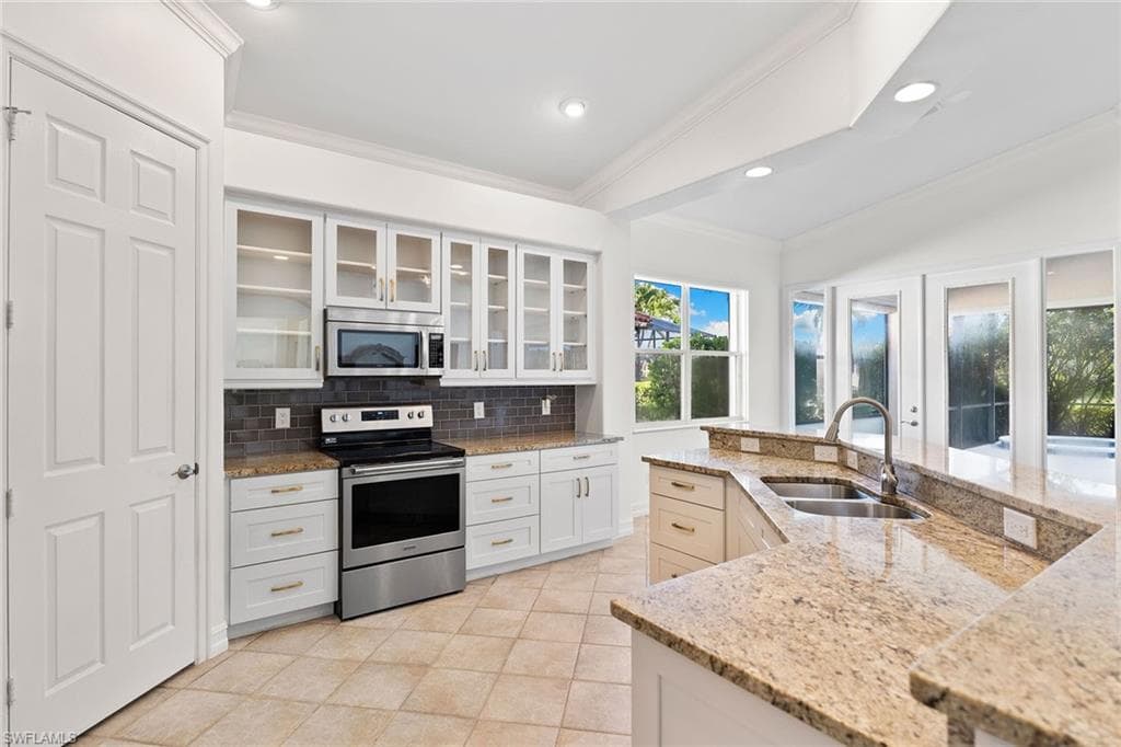 12512 Wildcat Cove Cir, Estero, FL 33928-13