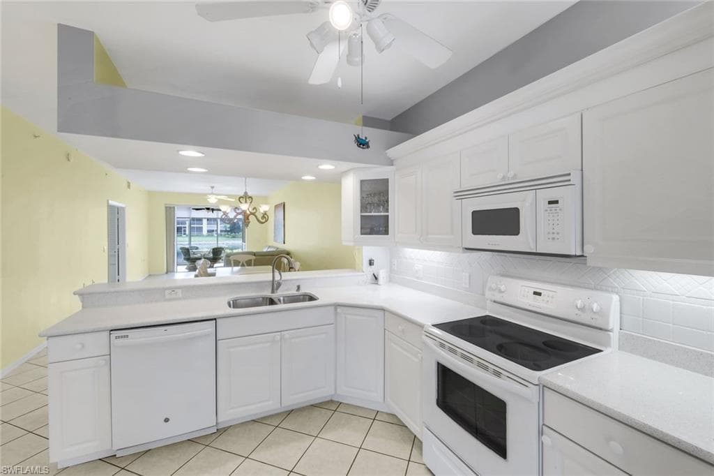 2415 Bayou Ln 7403, Naples, FL 34112-2