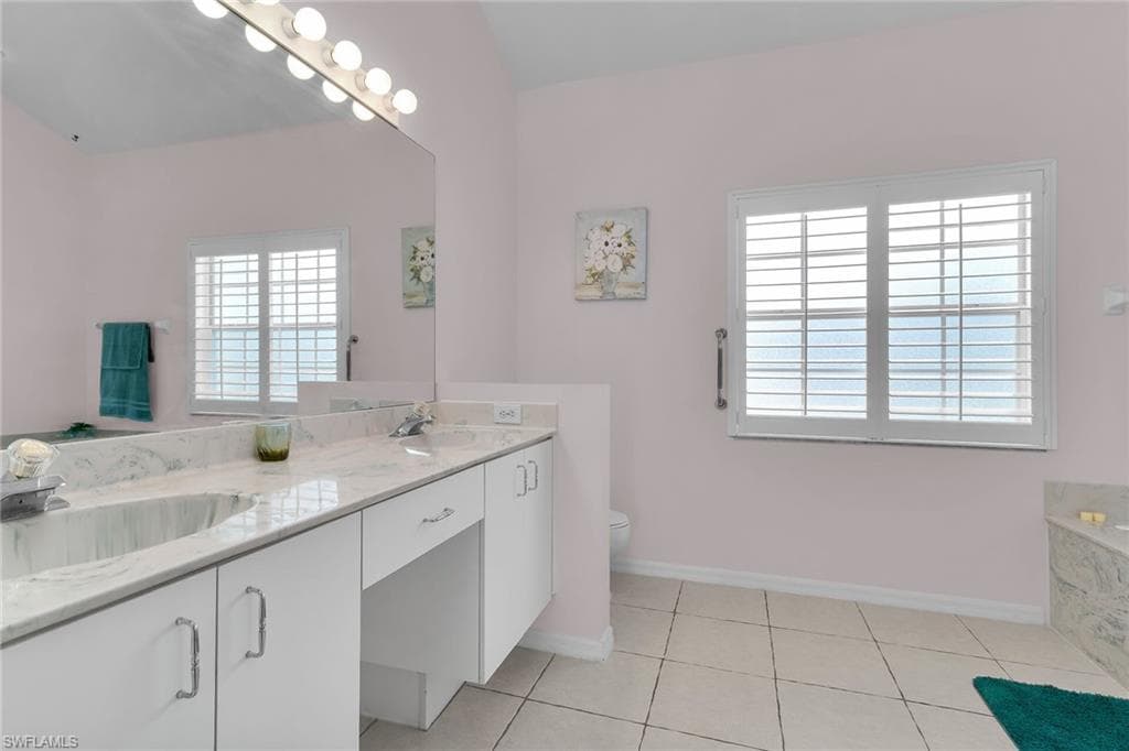 2880 Orange Grove Trl, Naples, FL 34120-18