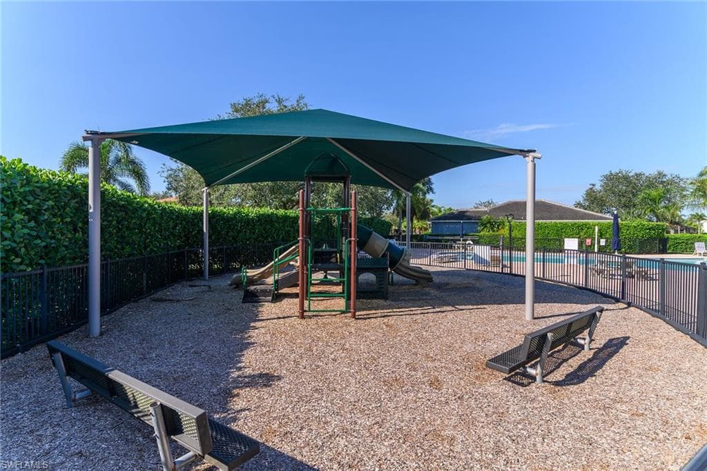 2880 Orange Grove Trl, Naples, FL 34120-29
