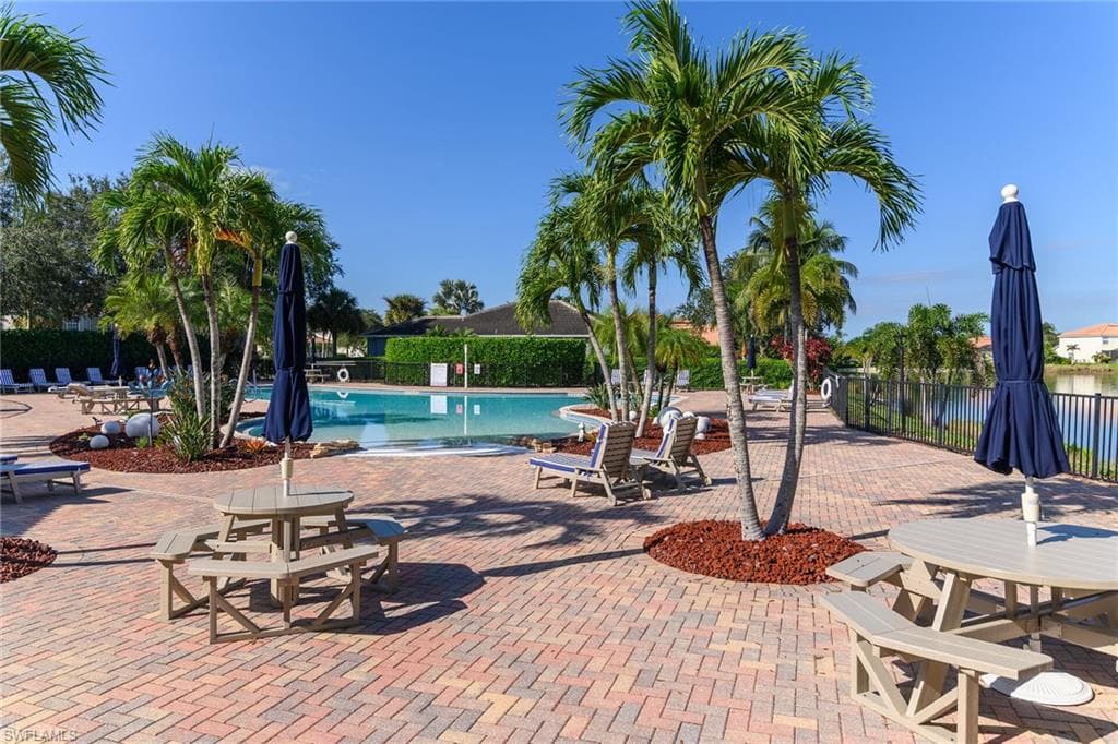 2880 Orange Grove Trl, Naples, FL 34120-32