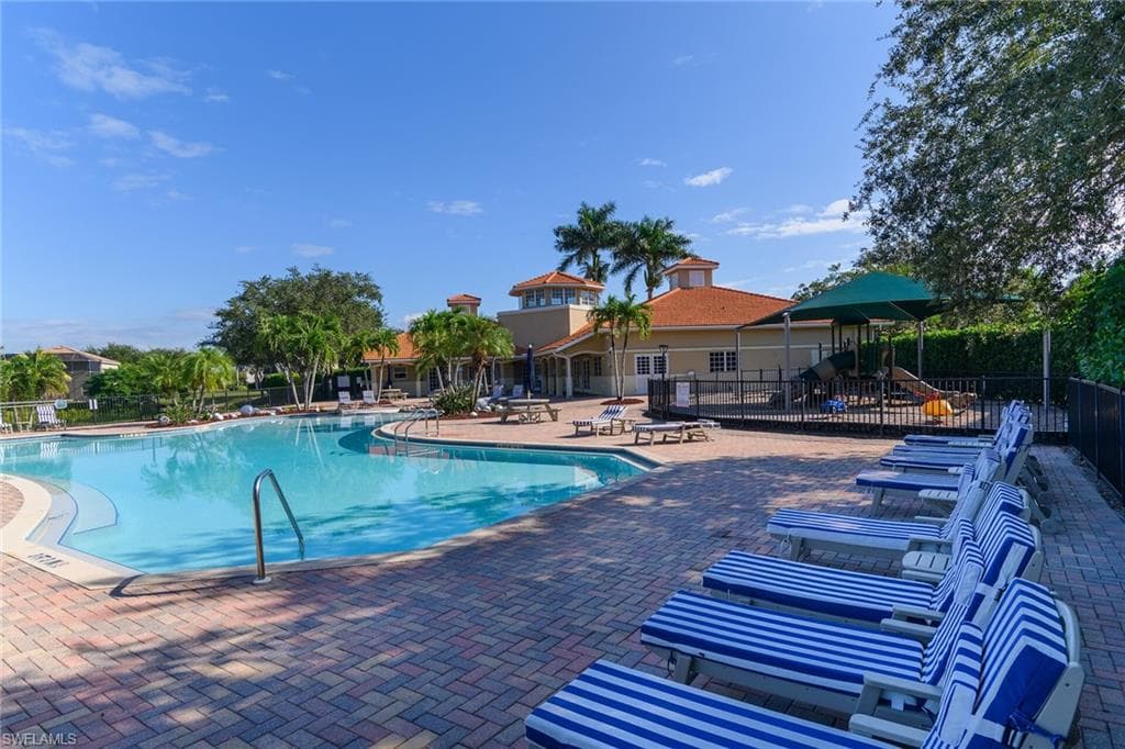 2880 Orange Grove Trl, Naples, FL 34120-40