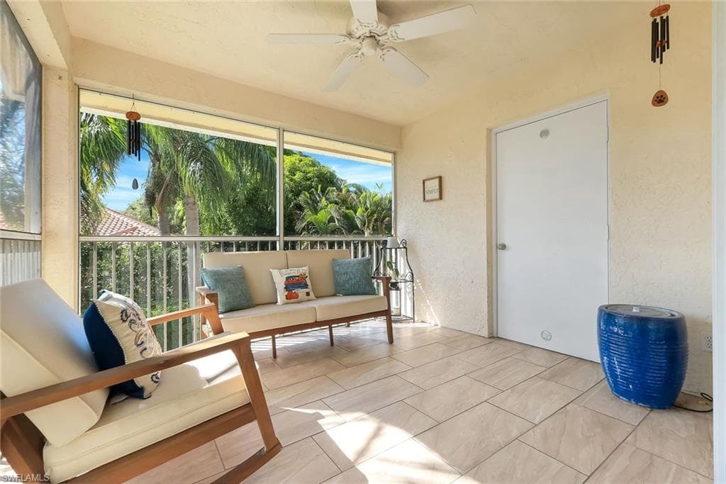 7767 Jewel Ln 203, Naples, FL 34109-20