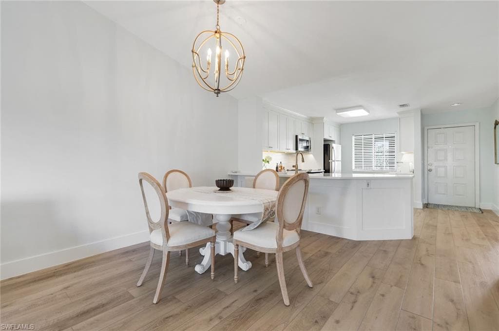 7767 Jewel Ln 203, Naples, FL 34109-7