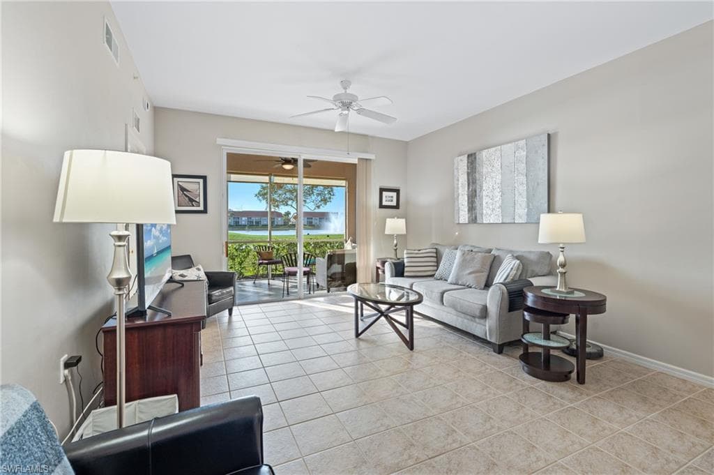 2730 Cypress Trace Cir 2813, Naples, FL 34119-9