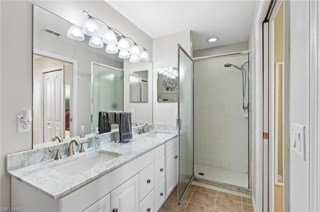 2730 Cypress Trace Cir 2813, Naples, FL 34119-20