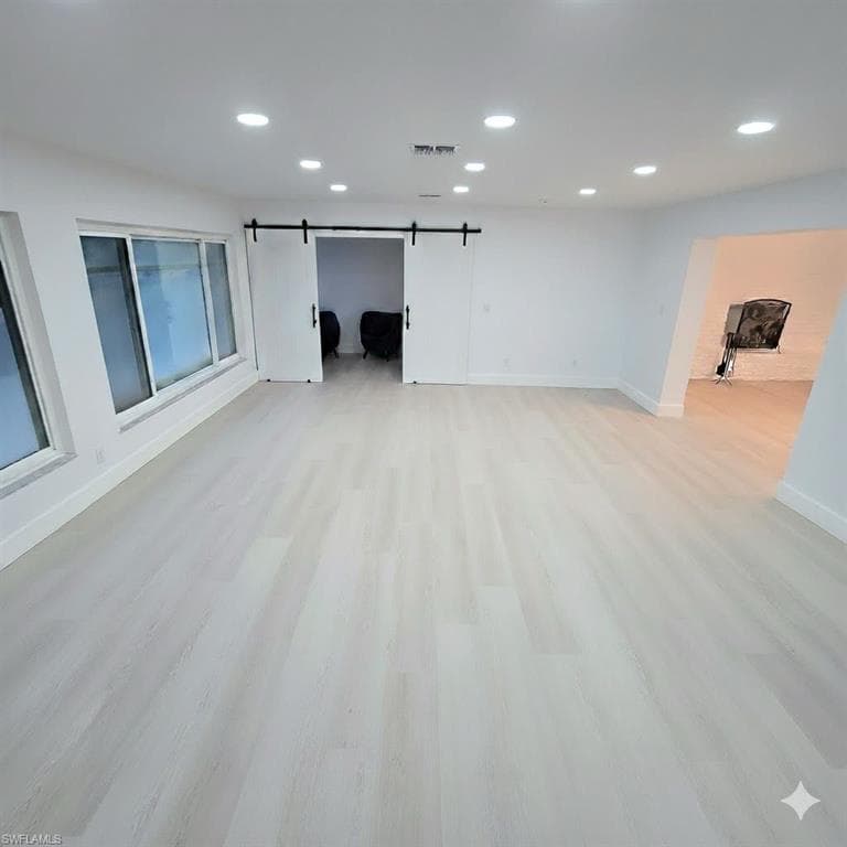 5902 Thonotosossa Rd, Plant City, FL 33565-10