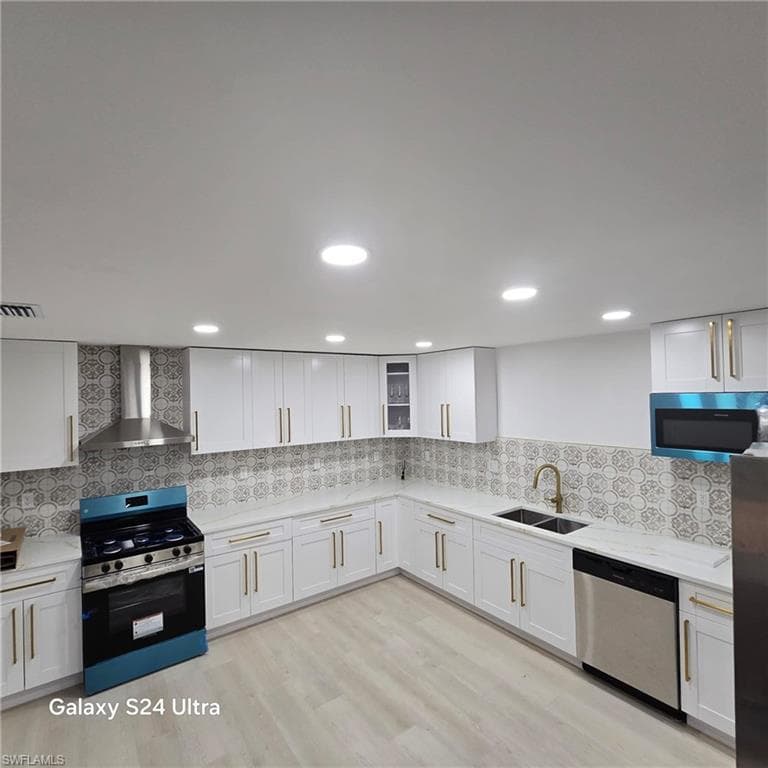 5902 Thonotosossa Rd, Plant City, FL 33565-11