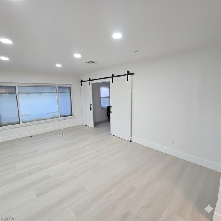 5902 Thonotosossa Rd, Plant City, FL 33565-17