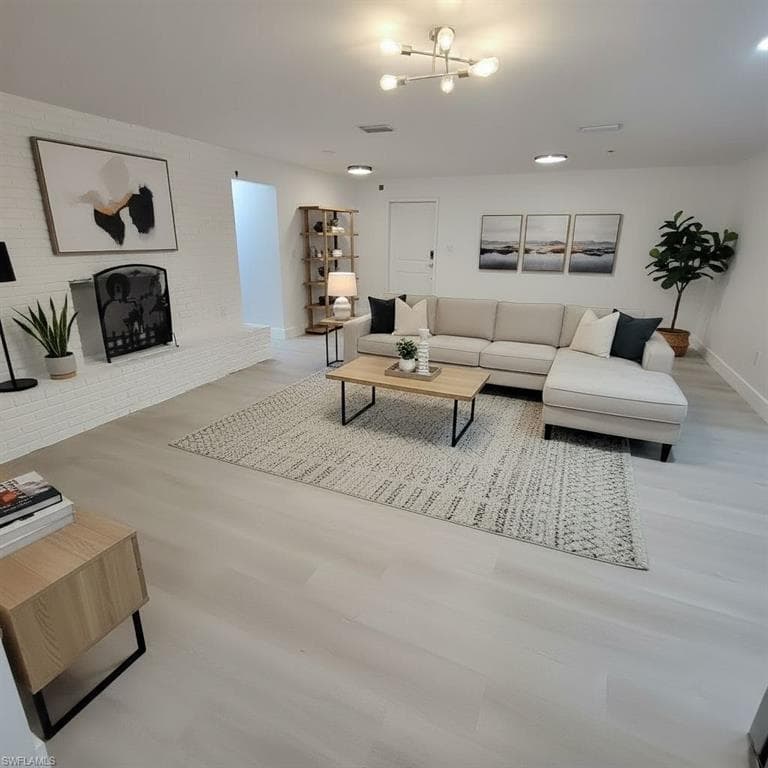 5902 Thonotosossa Rd, Plant City, FL 33565-5