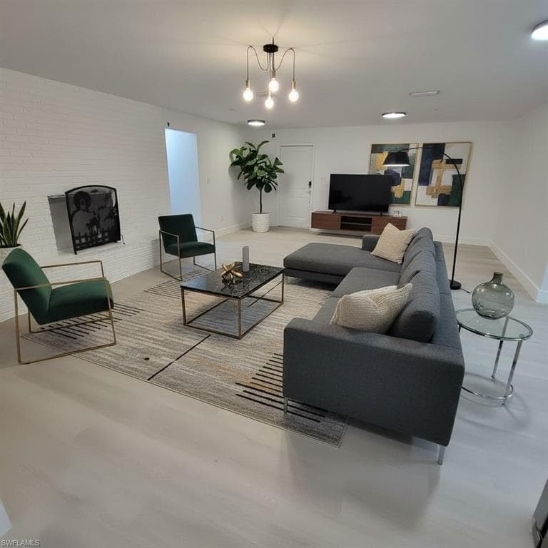 5902 Thonotosossa Rd, Plant City, FL 33565-6