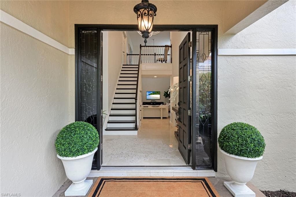 211 Via Napoli, Naples, FL 34105-8