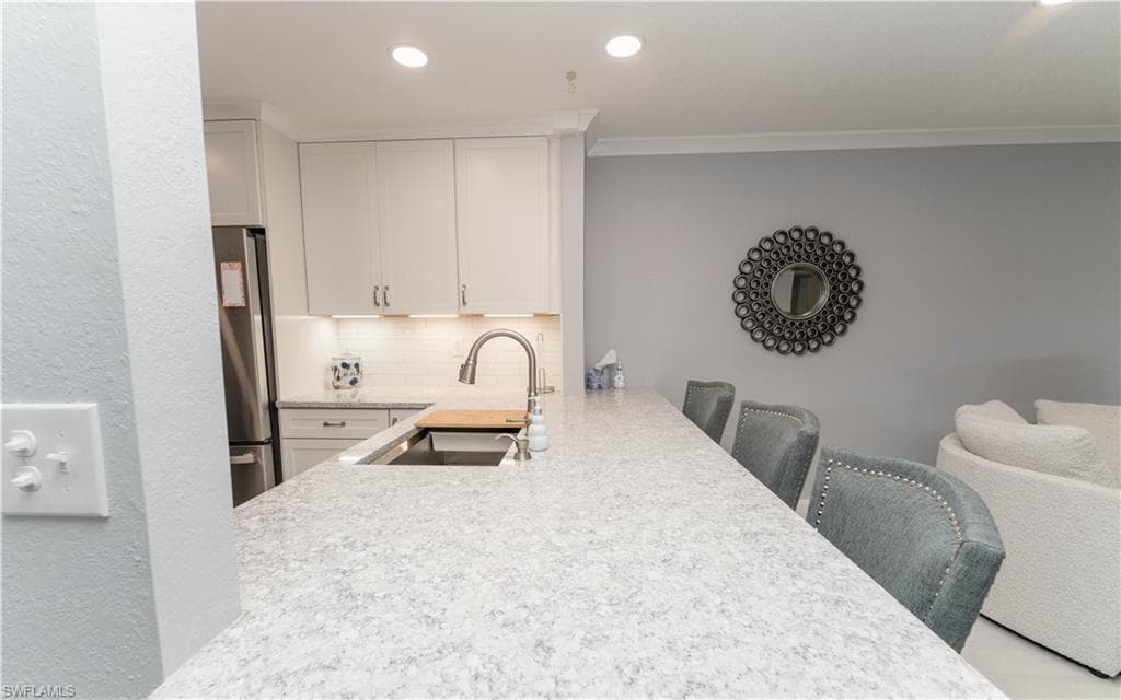 628 Woodshire Ln G5, Naples, FL 34105-16