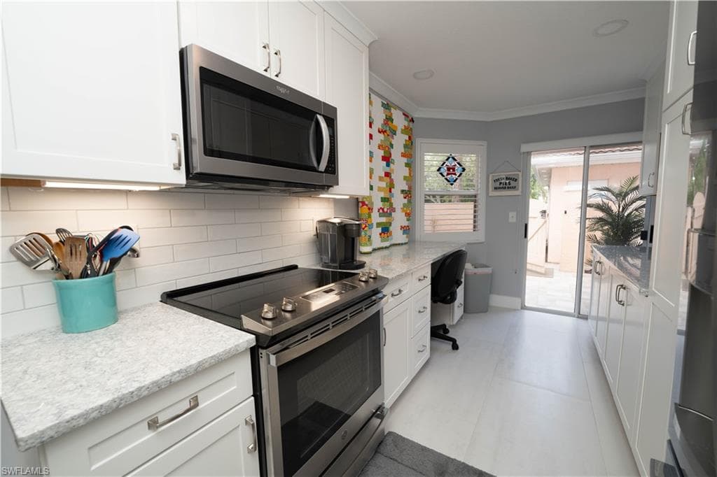 628 Woodshire Ln G5, Naples, FL 34105-18