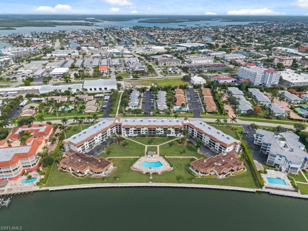 730 Elkcam Cir 309, Marco Island, FL 34145-36