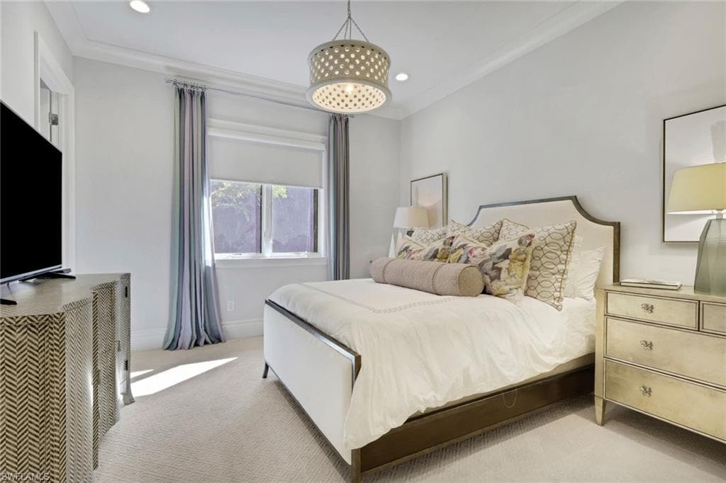 5054 Groveland Ter, Naples, FL 34119-34