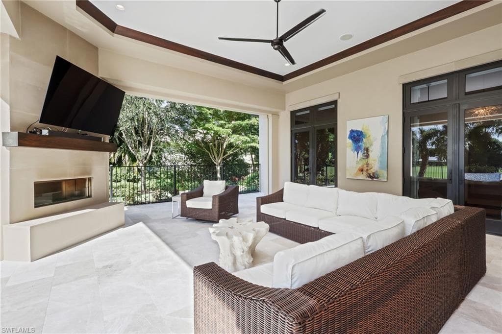 5054 Groveland Ter, Naples, FL 34119-43