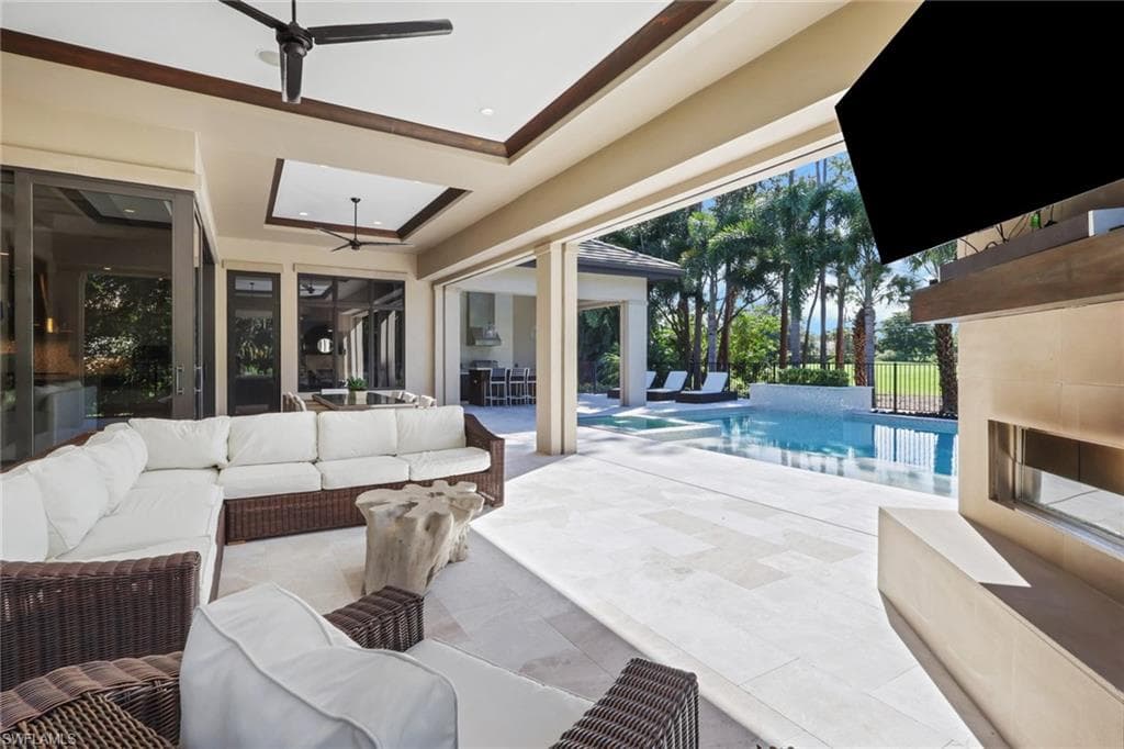 5054 Groveland Ter, Naples, FL 34119-44