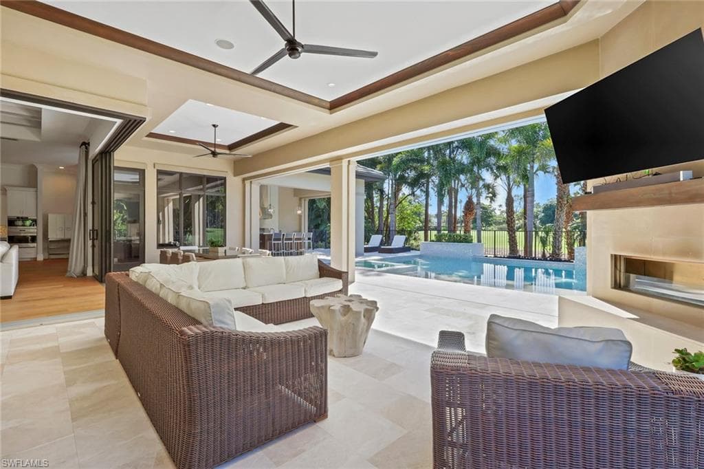 5054 Groveland Ter, Naples, FL 34119-45