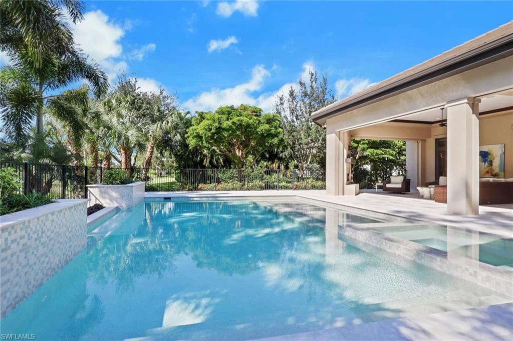 5054 Groveland Ter, Naples, FL 34119-49