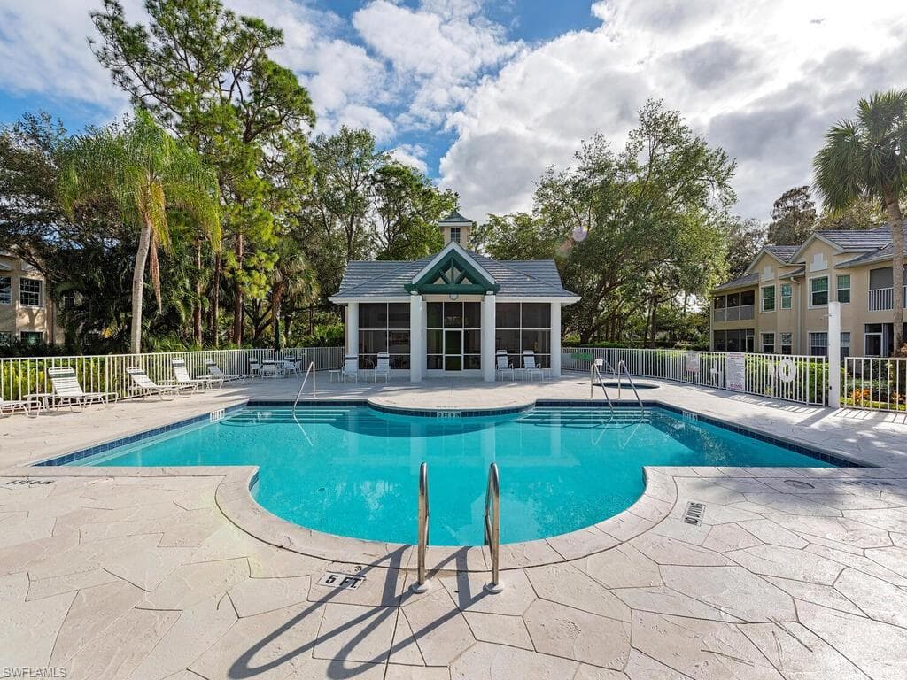 2839 Aintree Ln B202, Naples, FL 34112-20