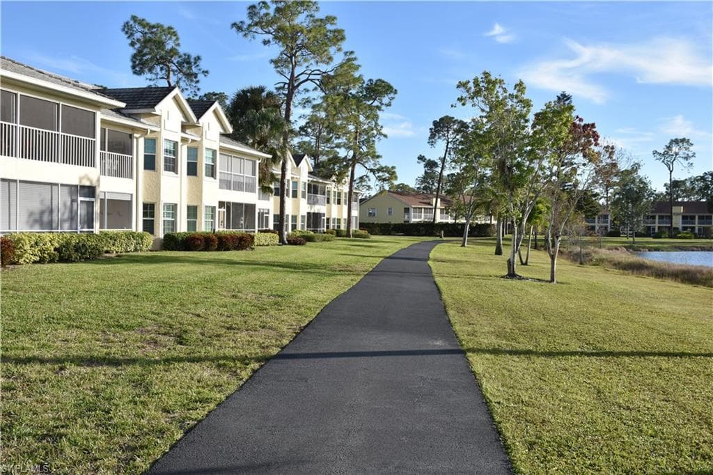 2839 Aintree Ln B202, Naples, FL 34112-27