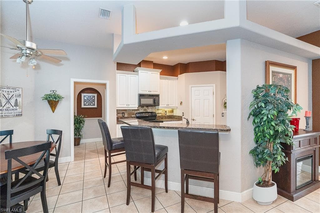 118 Abercrombie Ave, Englewood, FL 34223-10